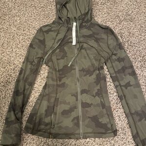 Lululemon Athletica Green Camouflage Hoodie and leggings set